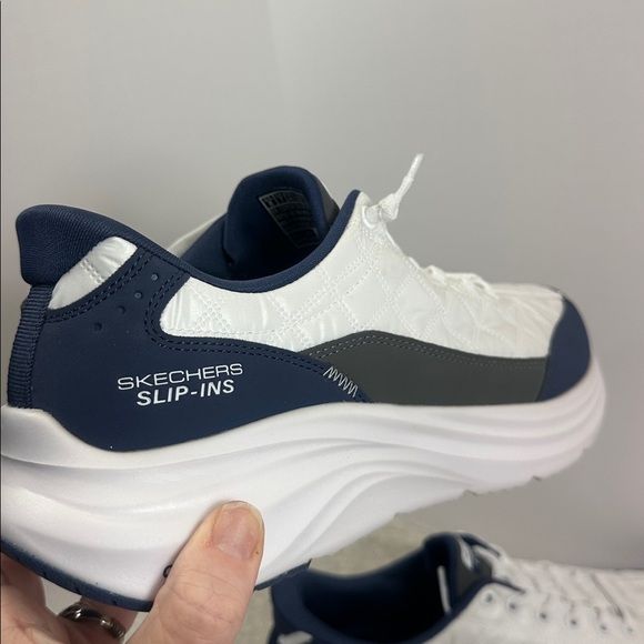 Skechers Slip-ins Contour Foam Cozy Fit Sneakers Shoes Men 8 Women 9.5 NEW - Picture 3 of 10